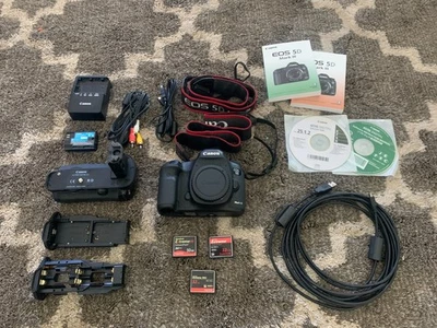 Корпус Canon 5d Mark III с оригинальной коробкой и множеством аксессуаров. Количество выдержек 48K - Изображение 1 из 4