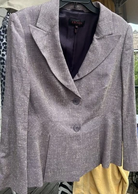 Blazer Escada Mezcla Seda Tweed Alemán Talla 44, EE. UU. Talla 12, Cintura 82-85 cm / 32-33,5" Foto 1 de 4