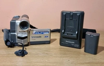 Panasonic NV-DS65 Handheld MiniDV Cassette Camcorder Silver - Image 1 of 4