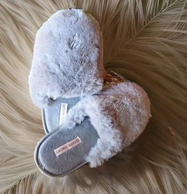 Новый Laura Ashley женщины размер 8-9 тапочки большой пыльный синий искусственного меха комфорта - Изображение 1 из 4
