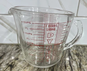 Vintage Pyrex Red Lettering Glass Measuring Cup 4 Cup 1 Liter 1 Qt 32 oz ๐บ๐ธ - Picture 1 of 24