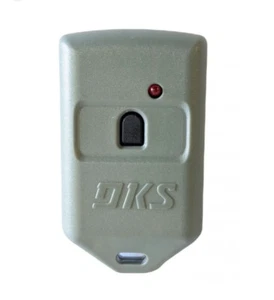 DOORKING MICROCLICK 8066-080 SINGLE BUTTON TRANSMITTER KEY FOB REMOTE CLICKER - Imagen 1 de 7