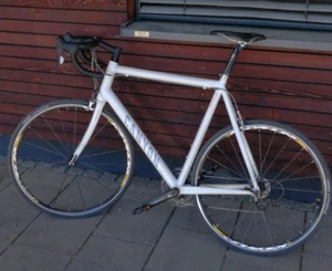 Canyon Ultimate AL F8, weiß, Rahmengröße 61cm, Rennrad, Fahrrad, Rad, Aluminium - Bild 1 von 1