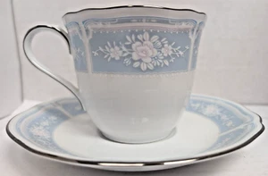 Noritake 3803 Set di tazze e piattini da tè caffè in legno di pizzo argento blu bianco - Foto 1 di 12