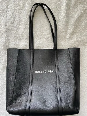 Bolso Balenciaga Everyday XS Foto 1 de 4