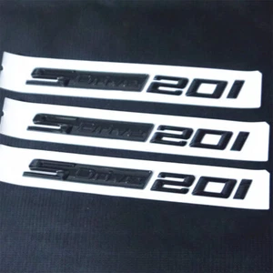 3x Glossy SDrive 20i Black Plastic Sticker Emblem Decal Badge E85 E86 E89 G29 Z4 - Foto 1 di 16