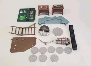 Lotto ricambi Teenage Mutant Ninja Turtles Playset 2003 veicolo tana fognaria TMNT - Foto 1 di 7