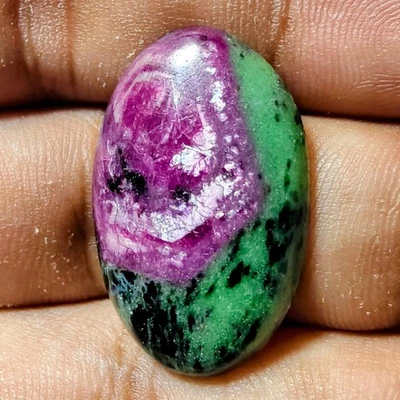 24克拉天然红宝石Zoisite凸圆形宝石珠宝27x17.1x5毫米 — 第 1/3 张图片