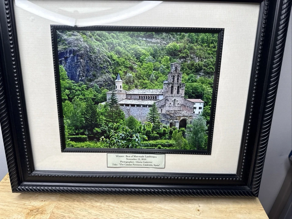 Глория Гутьеррес; каталонские Пиренеи. Победитель: лучшие искусственные пейзажи. - Изображение 1 из 4