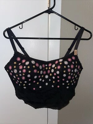 NEW Victoria’s Secret Black Embroidered Bralet Bra Womens XL  Floral Daisy NWT - Image 1 of 4