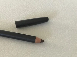 MAC Lip Pencil Lip Liner  CHESTNUT   NWOB - Picture 1 of 2