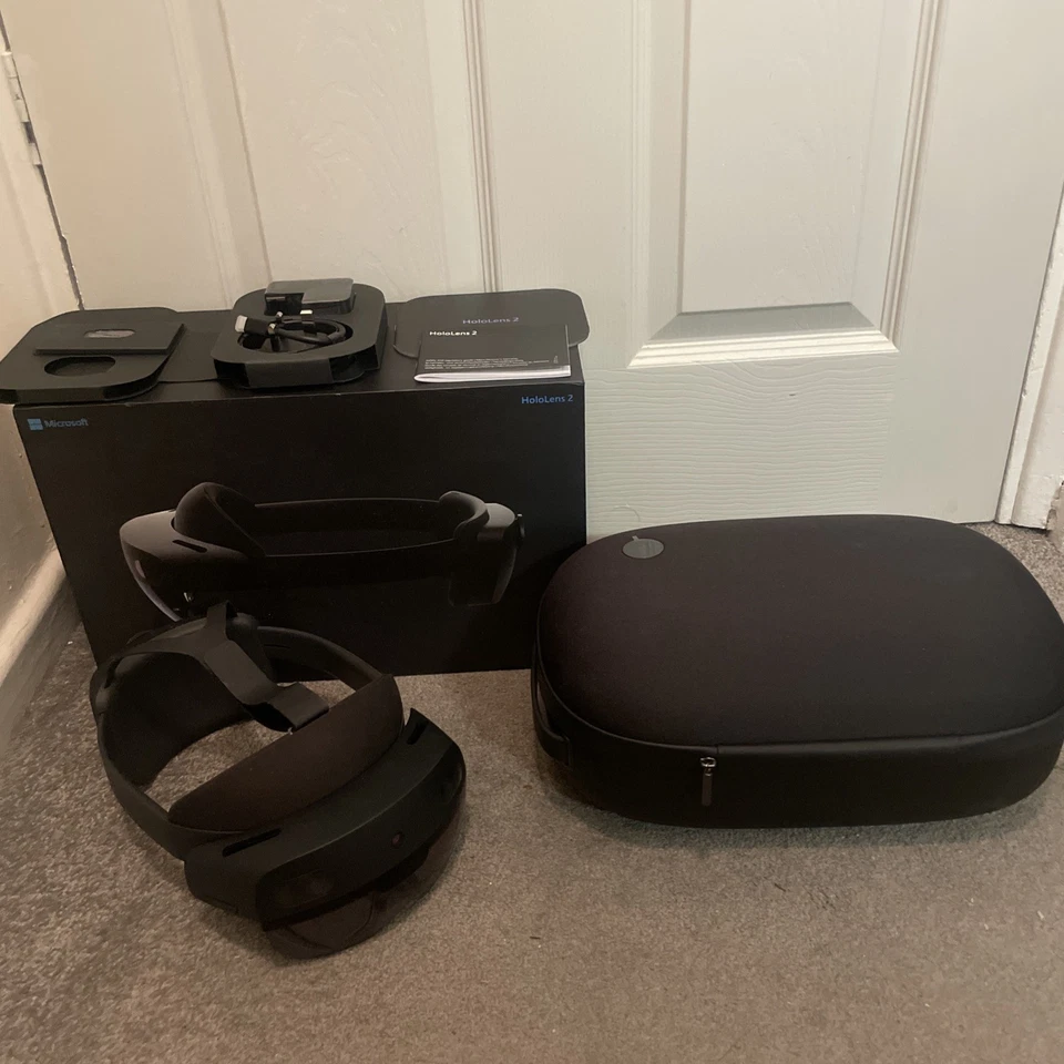 Microsoft HoloLens 2 Smart Glasses VR Headset Device - boxed - Image 1 of 4