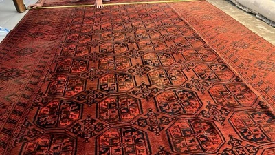 Exquisita alfombra afgana Tekke Bukhara de mediados de siglo anudada a mano - 3,8 pies x 6 pies Foto 1 de 4