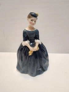 Royal Doulton Porcelain Figurine Cherie HN 2341 1965 - Picture 1 of 8