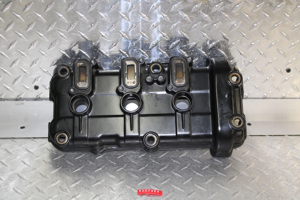 Triumph Speed 2009 triple motor extremo superior cubierta de culata T1261331 Foto 1 de 4