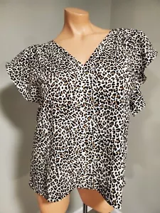 SANCTUARY Top Women's LARGE Cream Leopard Animal Print Cap Sleeve V-Neck ~ NWT - Picture 1 of 5