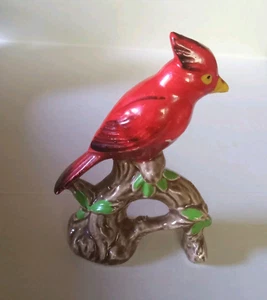 Estatuilla de cerámica vintage de cardenal en rama hecha en Japón - Imagen 1 de 7