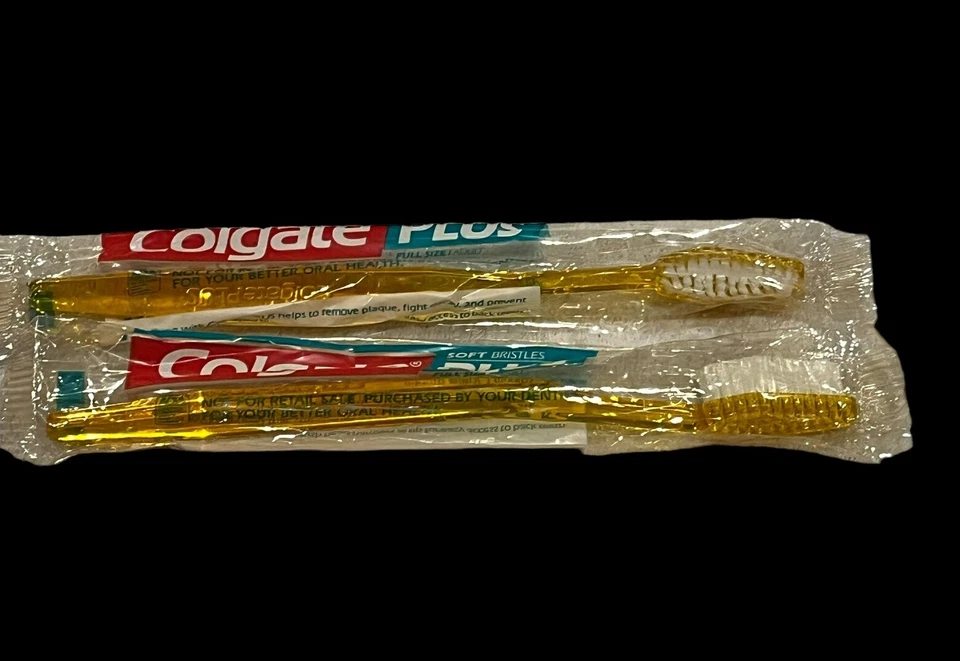 Vtg  2 Colgate Plus Toothbrush Diamond Full Head Soft Bristle Yellow - Image 1 of 4