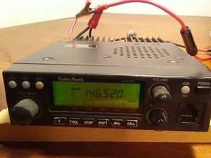 Radio Shack HTX-212 Transceptor Móvil Dos Metros Sin Micrófono Piezas ni Reparación - Imagen 1 de 11