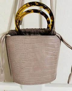 Elizabeth And James Clutch Purse - Picture 1 of 10