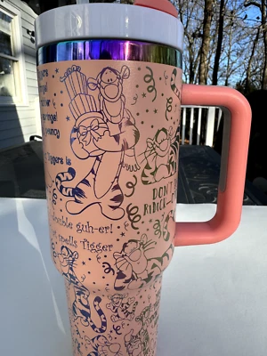 Vaso grabado láser aislado 40 oz Disney Tigger de Winnie the Pooh  Foto 1 de 4