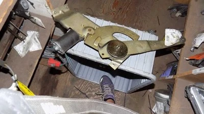 Regulador de ventana delantera derecha pasajero compatible con 87-95 LE BARON 1130 Foto 1 de 2