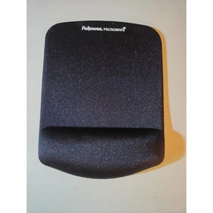 Fellowes Gel Wrist Rest/Mouse Pad, Black - Picture 1 of 4