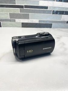 Samsung HMX-F80 HD Flash Memory Camcorder w/ 52X Schneider Optical Zoom Works - Picture 1 of 5