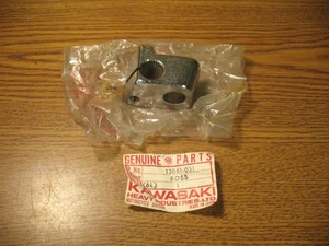 NEW NOS GENUINE KAWASAKI 13061-031 BOSS (K-4819) - Picture 1 of 3