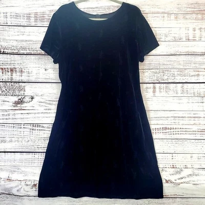 Vestido de fiesta Molly Malloy 16 negro de terciopelo aplastado caprichoso floral en relieve  Foto 1 de 4