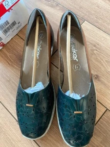 Mocassins femme Rieker 41356 talon compensé côtés ouverts cuir essence taille UK 6 - Photo 1/6