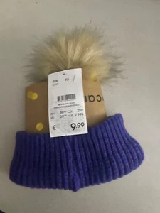 Purple knitted hat - Picture 1 of 2