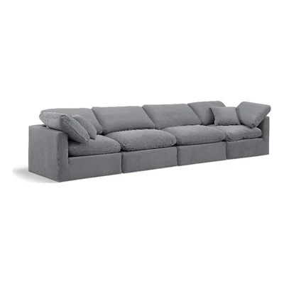 Sofá modular de terciopelo contemporáneo Meridian Furniture Indulge de 129" en gris Foto 1 de 4