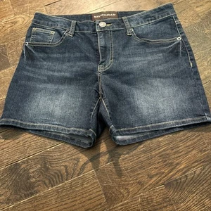 BIT & BRIDLE Damen Shorts Größe 8 Denim Jeans verzierte Gesäßtaschen - süß!! - Bild 1 von 4