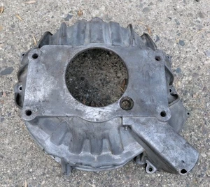 1992-1995 CHEVY NV4500 BELLHOUSING 15639539 EXTERNAL SLAVE OEM USED 6.5 5.7 7.4 - Picture 1 of 8