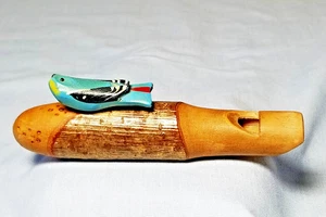 Schweizer blaue Vogelpfeife - handgeschnitzt Vintage Holzkunst - zwei Töne - 5" lang - Bild 1 von 9