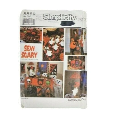 Simplicity 8889 Crafts Halloween Party Accessories Sewing Pattern Ghost Wreath - Image 1 of 4