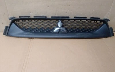 2012 三菱 OUTLANDER 运动 SE UPPER GRILLE 黑色 — 第 1/4 张图片