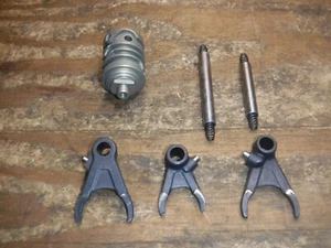 2005 KTM 250 SXF Transmission Drum Rods Forks Selector - Foto 1 di 5