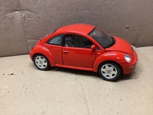 1:18 Scale Red 1998 VOLKSWAGEN BEETLE Diecast By Bburago model - Picture 1 of 4