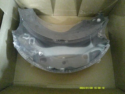 Carquest S790 Brake Shoes For Some 03-06 Pontiac Vibe & Toyota Matrix Apps. - Image 1 of 2