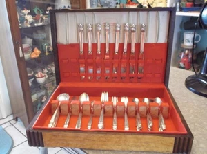 Holmes & Edwards Danish Princess Inlaid Silverplate Silverware 51 PC w/ Box - Picture 1 of 18