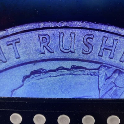 🔥2013 P Mount Rushmore Quarter With Multiple Die Chips🔥 - Image 1 of 3