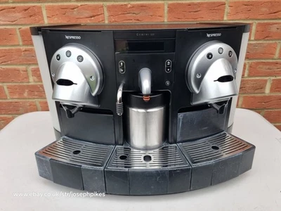 Macchina Caffè Commerciale Nespresso Gemini 220 Doppia Testa Espresso Funzionante - Immagine 1 di 4
