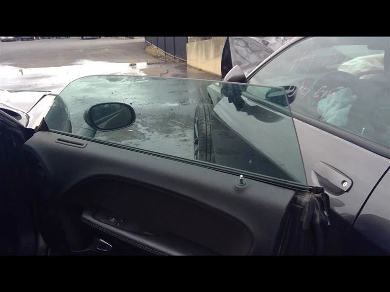   2017-2022 道奇挑战者右门前玻璃 04816142AC — 第 1/4 张图片