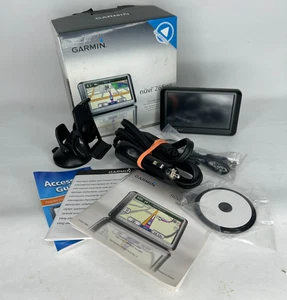 Garmin nüvi 265 WT 4.3 inch GPS Navigator Tested Works US & Canada NuMaps - Picture 1 of 15