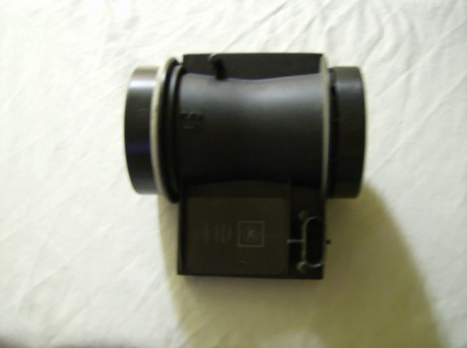 Gm Air Mass Sensor OEM 25007799 (EEL1243 3096) - Image 1 of 1