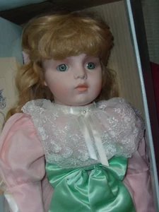 Betty Jame Cater/Goebel, Michelle 26" MIB - Picture 1 of 5