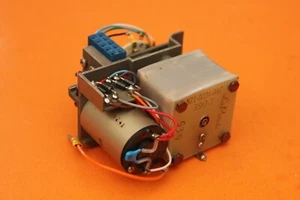 ROCKWELL COLLINS PRC-515 RU-20 MP-20 - CONDENSATEUR DE RÉGLAGE A3A7 - p/n 629-3412-001 - Photo 1 sur 8