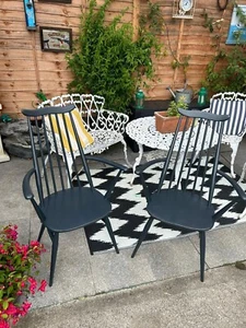 2 Ercol Windsor Goldsmith carvers painted in Farrow and ball railings shell. - Picture 1 of 1